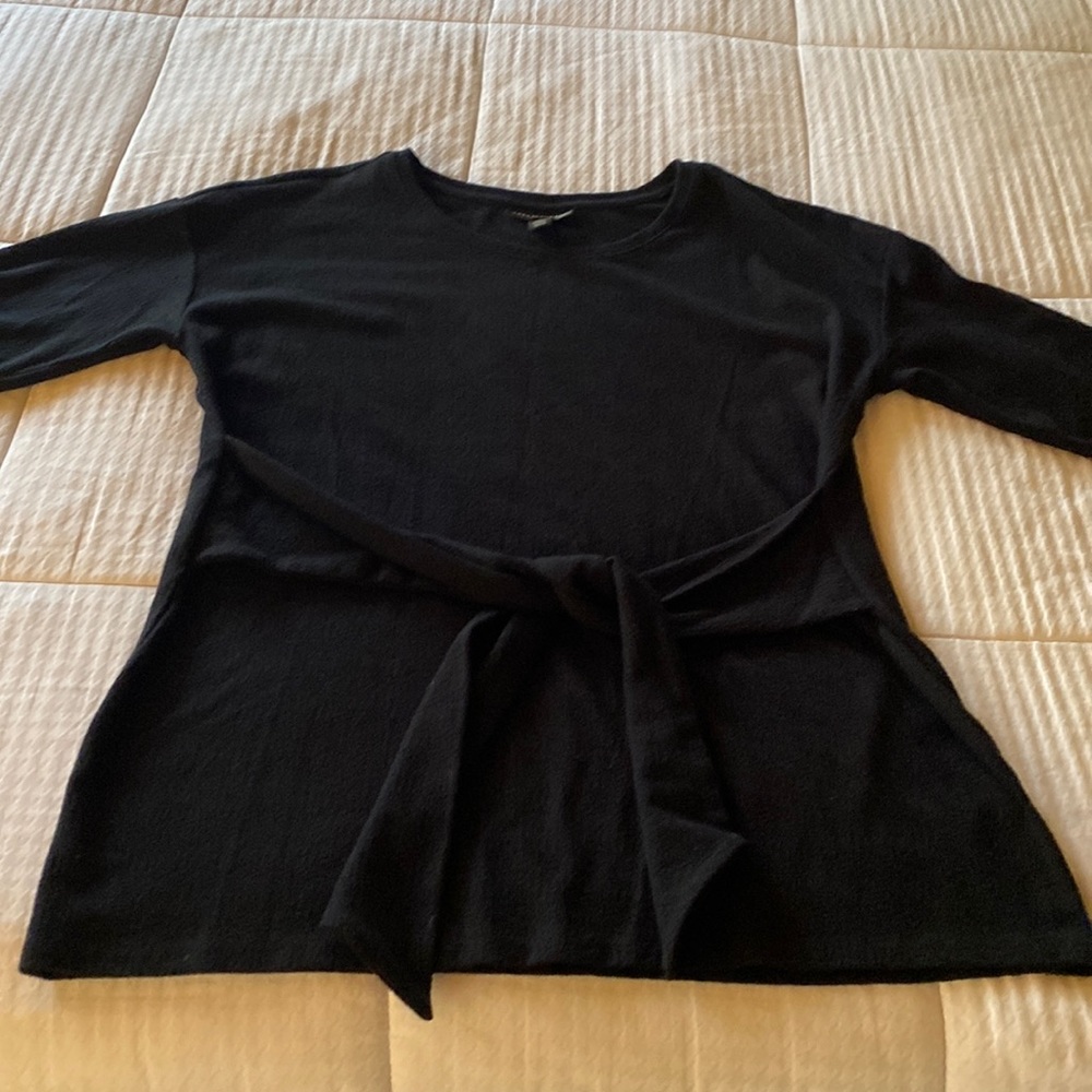 A Pea in Pod Black Maternity Top